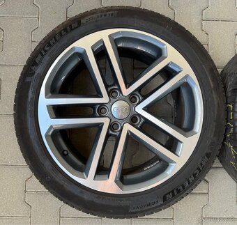 Originál Audi letná sada 235/45 R18 - 3