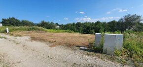 Stavebný pozemok 707 m2 v Šalgovíku - 3