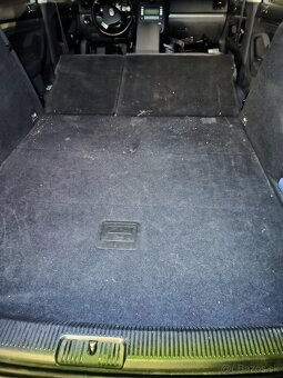 VW Golf 5 Variant. - 3
