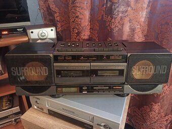 Retro boombox - 3