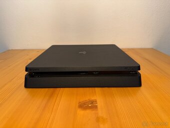Playstation 4 Slim 1 TB + Controller + 50 hier + nabíjačka - 3