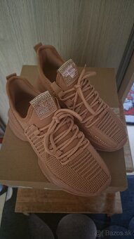 Tenisky Steve Madden - 3