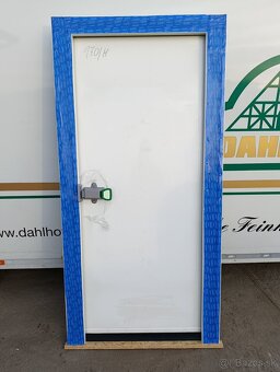 Chladiarenské bezprahové dvere - 3