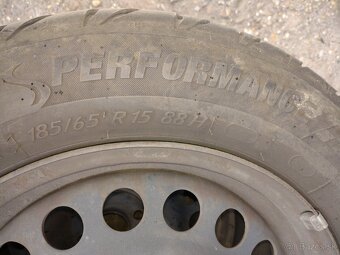 Letné pneumatiky 185/65 R15 na diskoch - 3