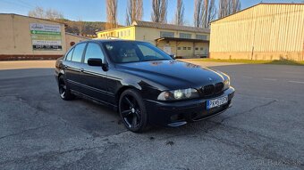 BMW E39 530i manuál - 3