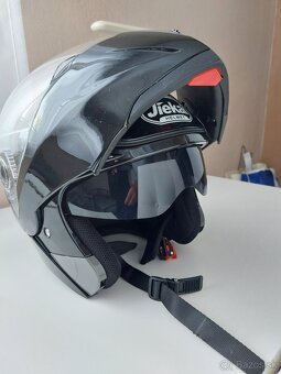 Výklopna prilba - 3
