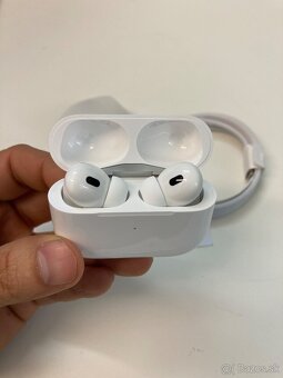 Originálne Apple Airpods Pro 2 Generácie USB-C MTJV3ZM/A - 3