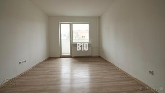2 izbový byt v CENTRE- kompletná rekonštrukcia - 3
