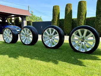 Komplet letnú sadu alu VW Omanyt R32 5x112 225/40 R18. - 3