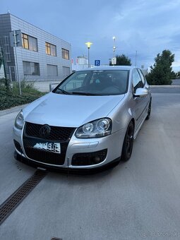 Predam Volkswagen golf 5 1.6 fsi benzín - 3