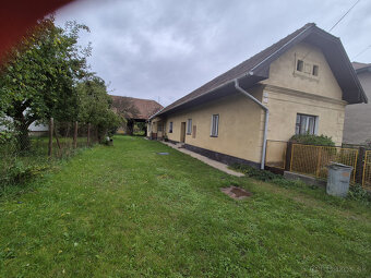 Predaj staršieho rodinného domu s veľkým pozemkom na začiatk - 3