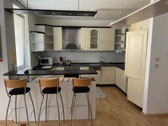 Realitný kancelária REALADR s.r.o. - 3