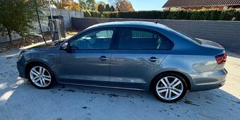 Volkswagen JETTA - 3