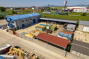 Na predaj moderná hala s administratívnym a sociálnym zázemí - 3