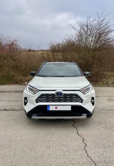 Predám TOYOTA RAV4 4x4 vo výbave SELECTION - 3