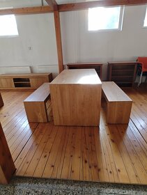Dubový stôl s dubovými lavicami - 3
