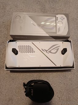 Asus rog Ally Z1 biely - 3