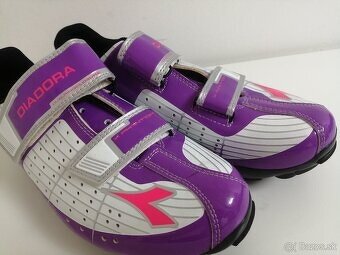 DIADORA - 3