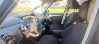 Citroën C4 Picasso 2.0 HDi (2010) - 3