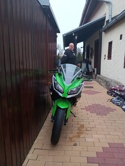 Kawasaki Ninja 300 30th anniversary edition - 3