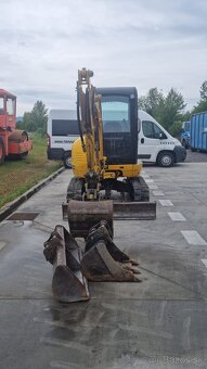 Minibager JCB 8030 - 3