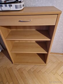 Jedálenský stôl  a 3x skriňa/komoda buk v top stave - 3