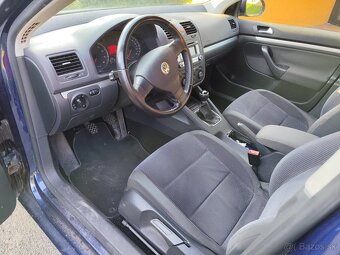 Volkswagen Jetta 1.6 BSE - 3