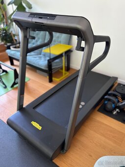 bežecký pás Technogym MyRun - 3