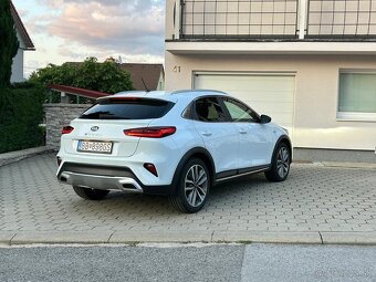 KIA XCeed 1.0 T-GDi Amber - 3