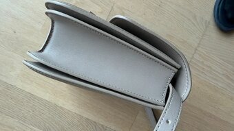 Kozena taupe-bezova kabelka crossbody/na rameno - 3