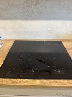 Indukčná varná doska Electrolux EIS6448 - 3