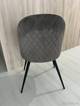 Predám 4 stoličky šedé - 3