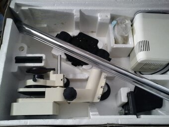 Zväčšovák Axomat 4 + leštička + rámik - 3