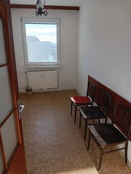 Na dlhodobý prenájom 4 izbový byt, Sečovce - 3