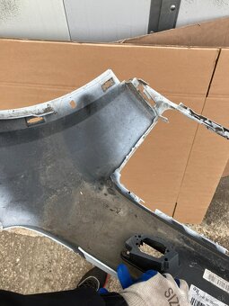 AUDI Q2 S-LINE 16-20 bily pravy naraznik predni - 3