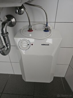 Umývadlo s batériou a s prietokovym ohrievačom - 3