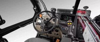 Teleskopický manipulátor Case Farmlift 626 - 3