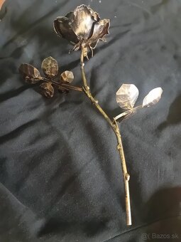 Patinované oceľové ruže - 3