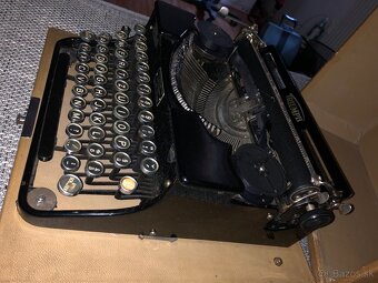 TRIUMPH - 3