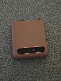 Samaung Z flip - 3