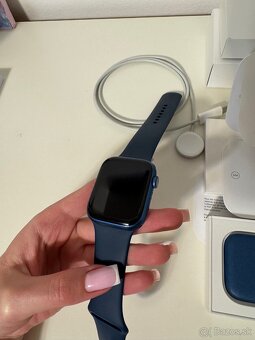 Apple Watch Series 7 – 45 mm, modré - 3