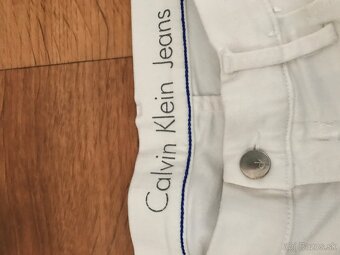 NOVÉ CALVIN KLEIN originál white pánske jeansove capri L/XL - 3