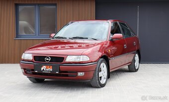 Opel Astra 1.4 GL, SR. kúpené, 76626 km - 3