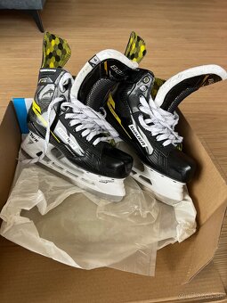 Hokejové korčule Bauer Supreme M3 veľ. 9 - 3