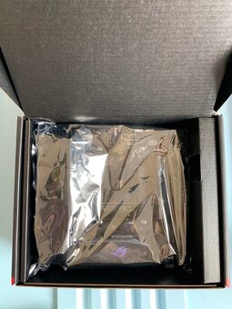 ASUS ROG Strix B550-I Gaming - 3