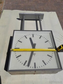 HODINY DVOJITE PAGOTRON 60V, ZAVESNE NA STROP - 3
