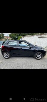 MAZDA 2 1,3 BENZÍN ROK 2009 - 3