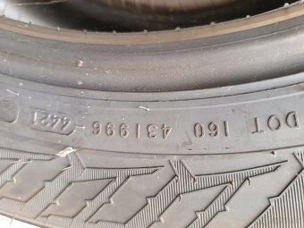 235/60R17C 117/115R zimné,nové - 3