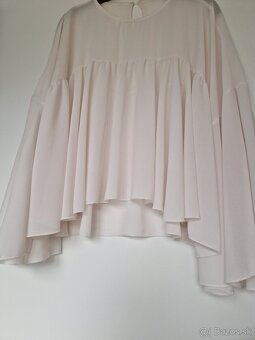 Volánová blúzka -M- nová               2+1zadarmo - 3