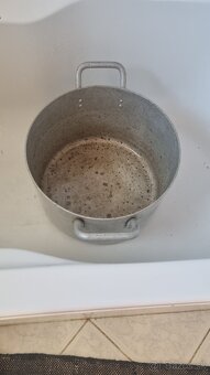 Predám hliníkové konvy a hrniec - 3